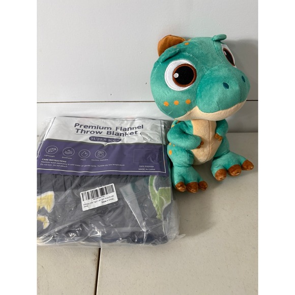 Dinosaur Plush Toy & Glow in the Dark Flannel Throw Blanket Super Soft 50x60 - Picture 1 of 11